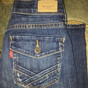 Women’s Levi bootcut Jeans